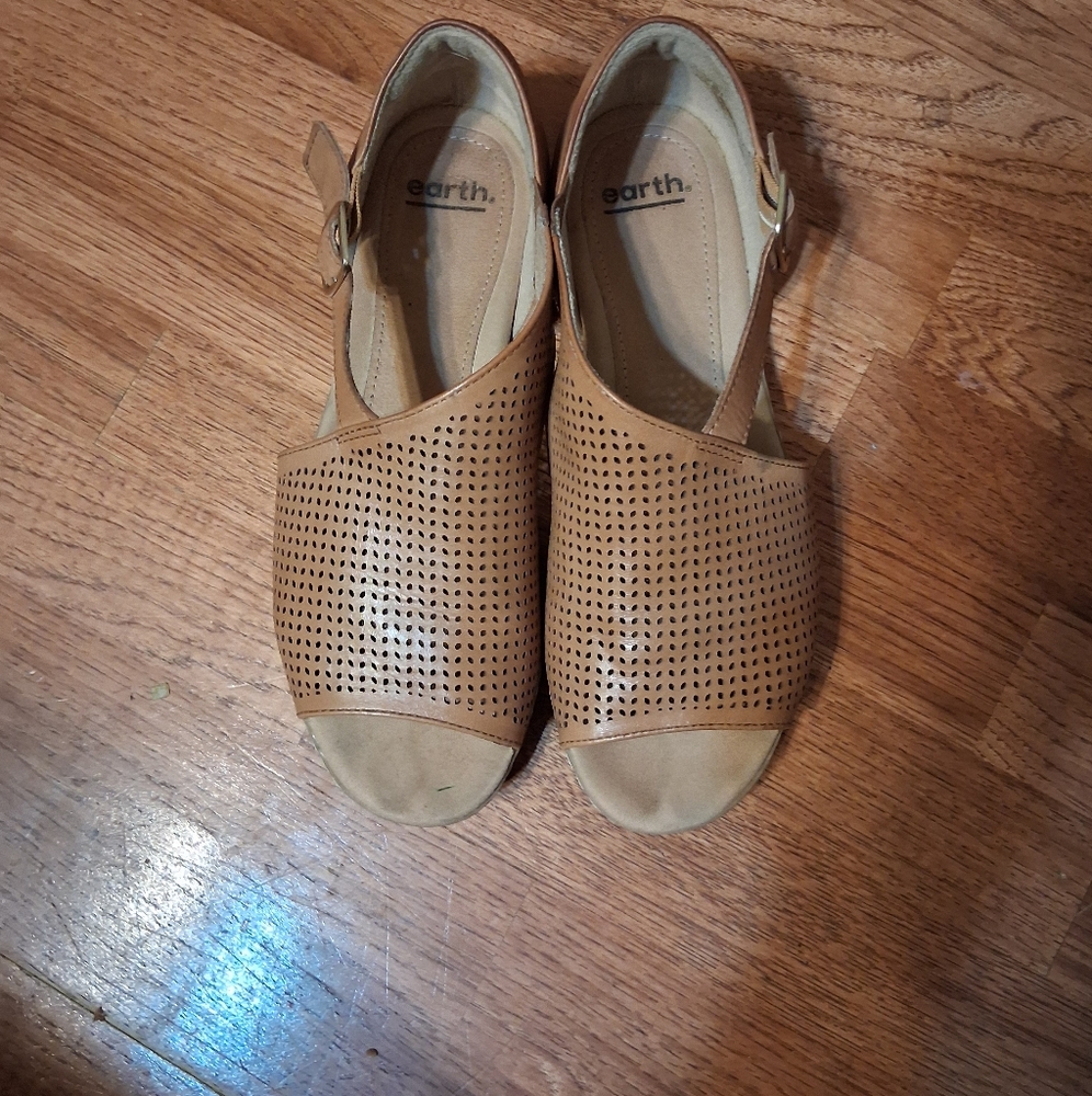 Earth Tan Peep Toe Sandals